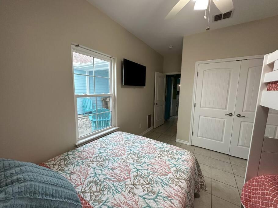 Barefoot Bungalow - Pet Friendly- 2 Bdrm Townhome 科珀斯克里斯蒂 外观 照片