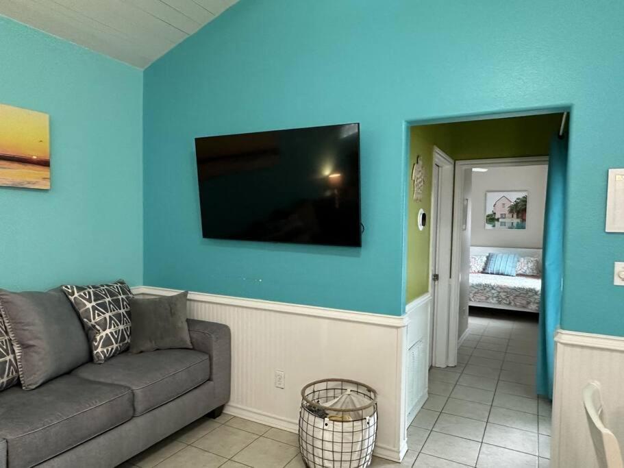 Barefoot Bungalow - Pet Friendly- 2 Bdrm Townhome 科珀斯克里斯蒂 外观 照片